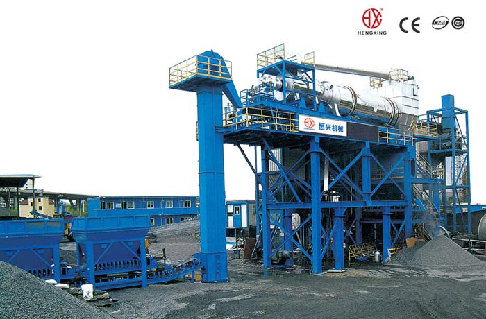 固(gu)定式瀝青(qīng)混合料再(zài)生攪拌設(she)備