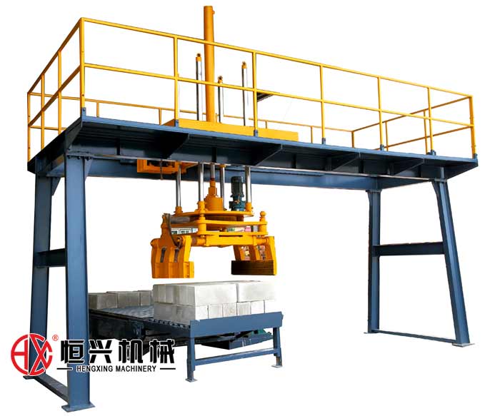 全自動碼垛(duo)機 碼垛機械手 泡(pao)沫混凝土砌塊設(she)備