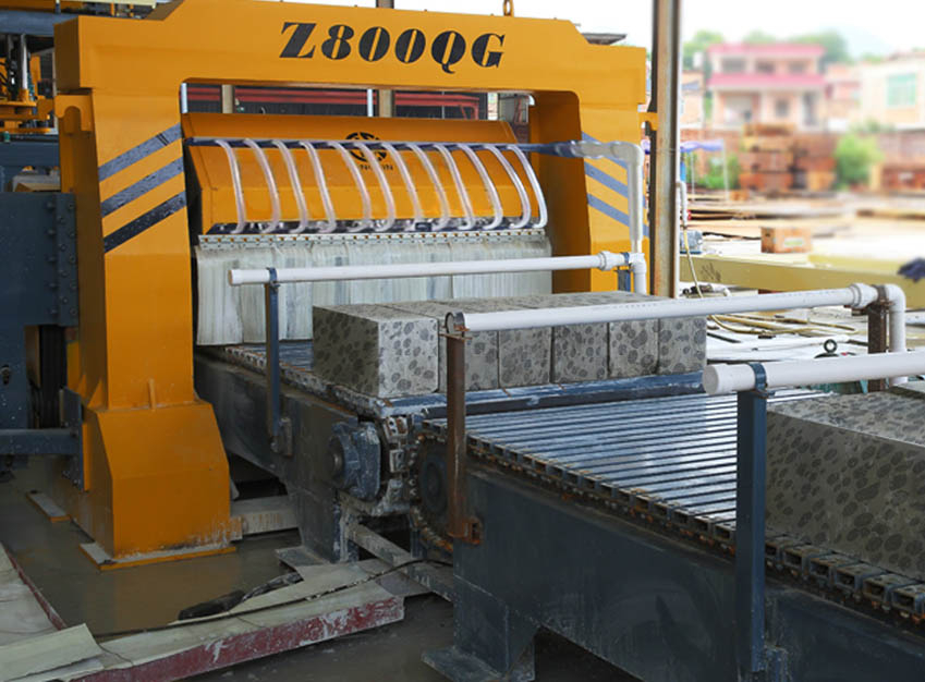 免蒸加氣(qì)塊設備一(yi)機雙用的(de)市場前景(jǐng)